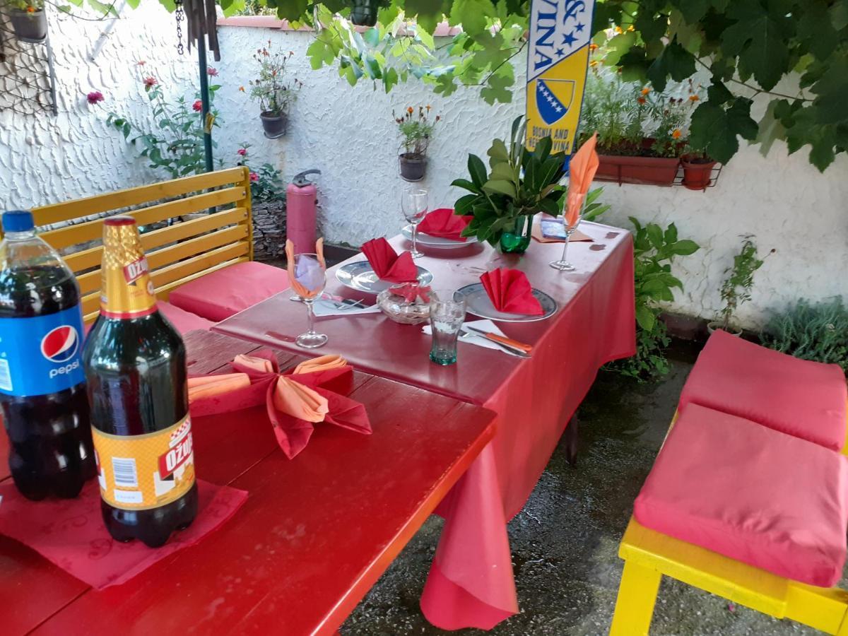 Yellow Fairy Tale Holiday home Visoko