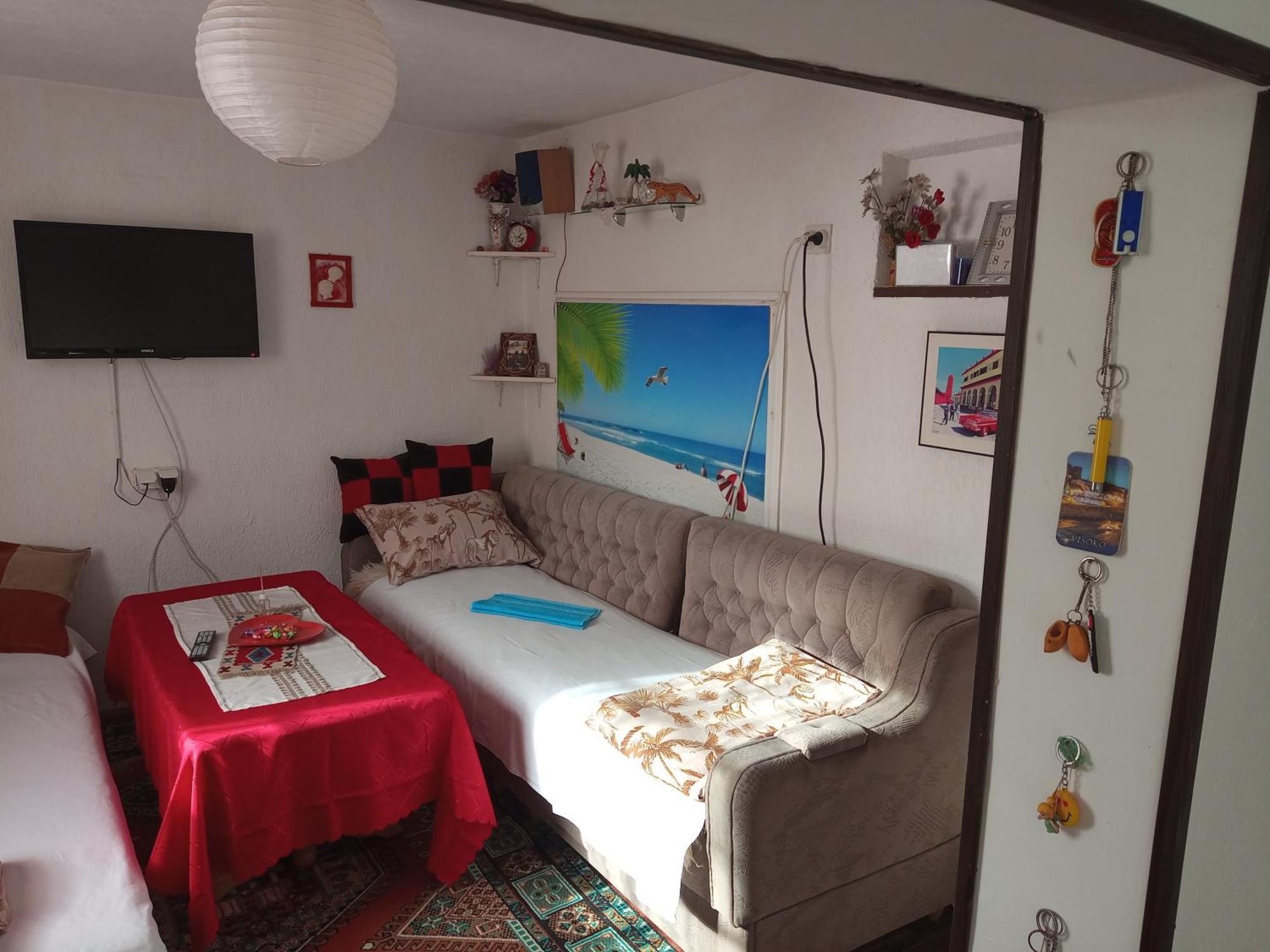 Yellow Fairy Tale Holiday home Visoko