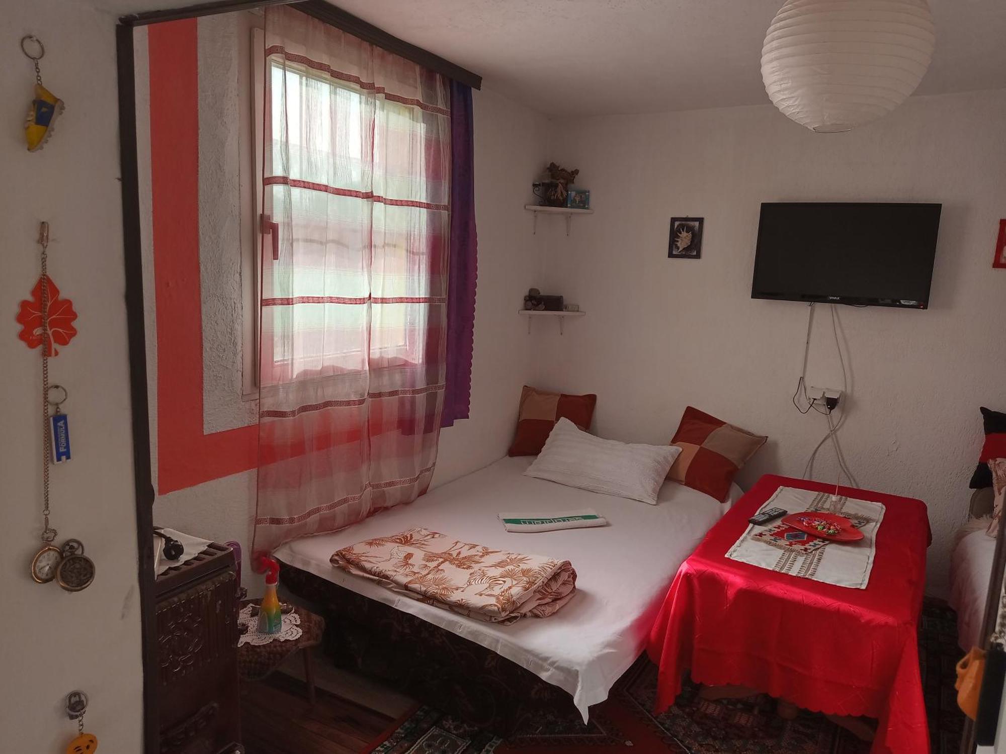 Yellow Fairy Tale Holiday home Visoko